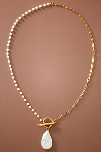 18k PVD Gold Toggle Clasp Pearl Necklace