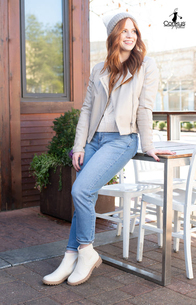 Cabin Fever Sweater Top Boots - Cream